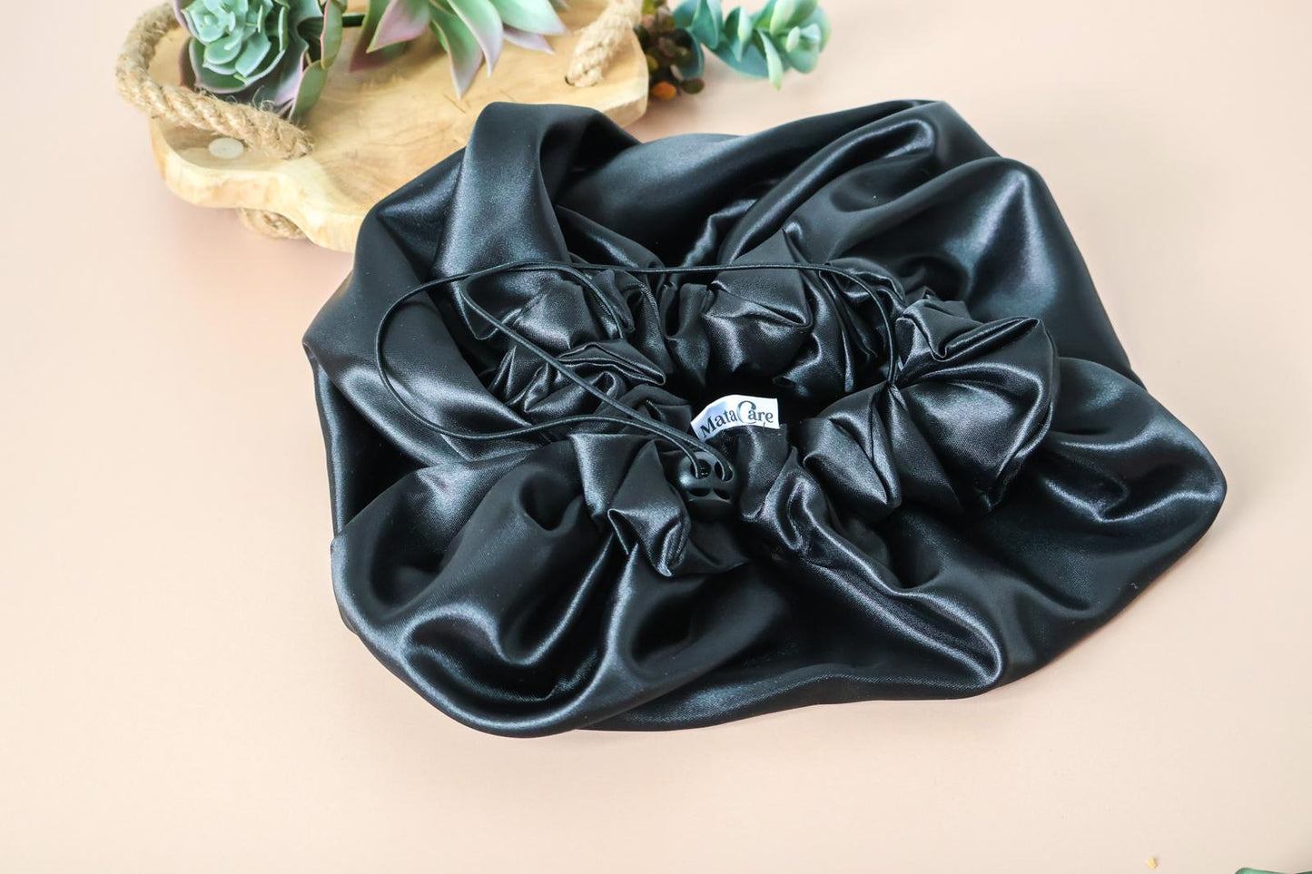 Bonnet en satin